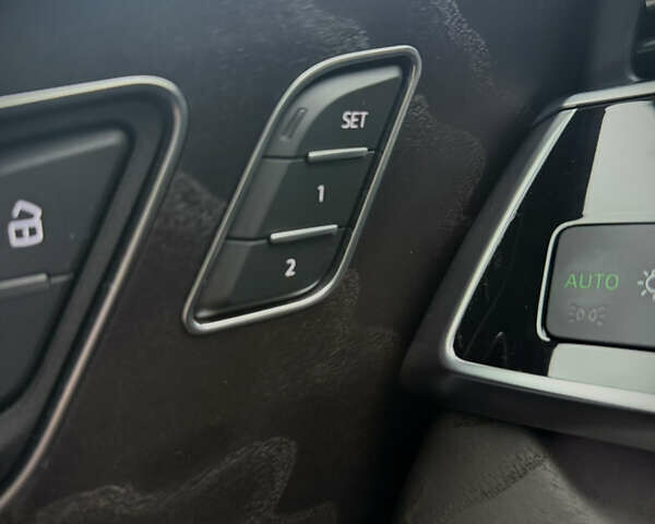 Белый Ауди Ку 7, объемом двигателя 3 л и пробегом 65 тыс. км за 45500 $, фото 26 на Automoto.ua