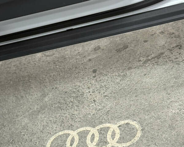 Белый Ауди Ку 7, объемом двигателя 1.98 л и пробегом 13 тыс. км за 51500 $, фото 18 на Automoto.ua