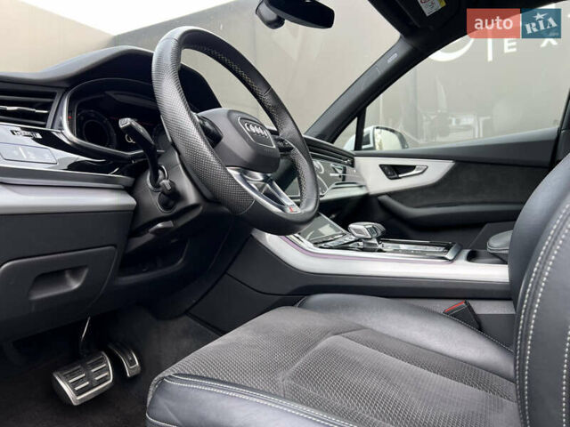 Білий Ауді Ку 7, об'ємом двигуна 3 л та пробігом 117 тис. км за 58200 $, фото 26 на Automoto.ua