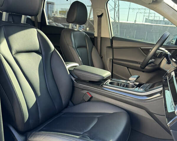 Білий Ауді Ку 7, об'ємом двигуна 3 л та пробігом 66 тис. км за 49800 $, фото 25 на Automoto.ua