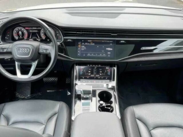 Белый Ауди Ку 7, объемом двигателя 2 л и пробегом 12 тыс. км за 27000 $, фото 6 на Automoto.ua