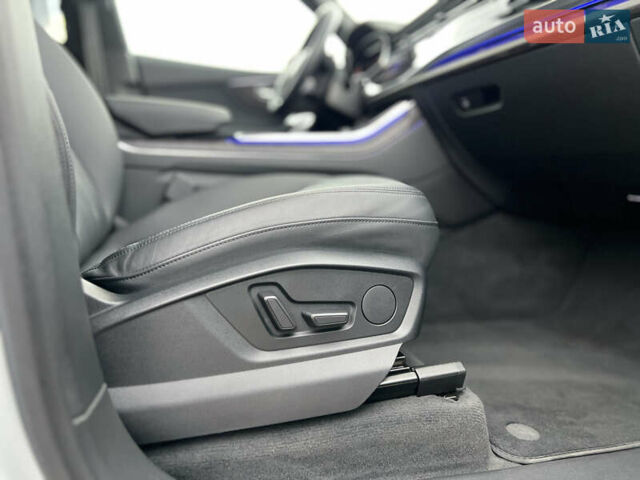 Білий Ауді Ку 7, об'ємом двигуна 3 л та пробігом 24 тис. км за 49999 $, фото 34 на Automoto.ua