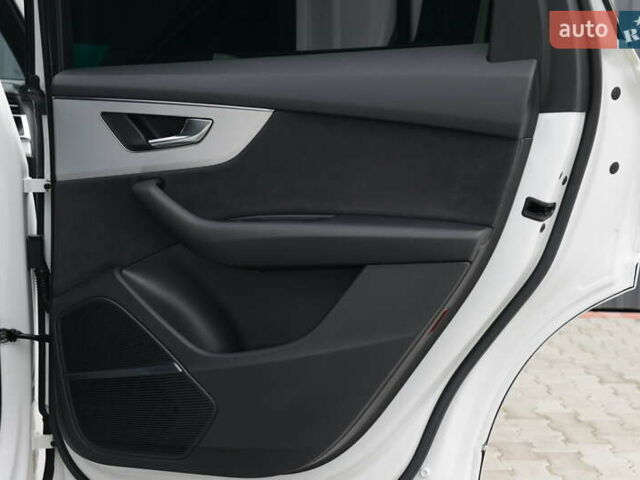 Белый Ауди Ку 7, объемом двигателя 2.97 л и пробегом 91 тыс. км за 76500 $, фото 39 на Automoto.ua