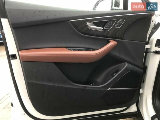 Белый Ауди Ку 7, объемом двигателя 3 л и пробегом 37 тыс. км за 52000 $, фото 6 на Automoto.ua