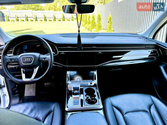 Білий Ауді Ку 7, об'ємом двигуна 1.98 л та пробігом 67 тис. км за 49700 $, фото 17 на Automoto.ua