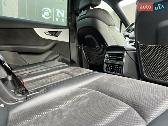 Білий Ауді Ку 7, об'ємом двигуна 3 л та пробігом 117 тис. км за 58200 $, фото 33 на Automoto.ua