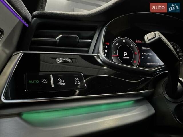 Білий Ауді Ку 7, об'ємом двигуна 3 л та пробігом 118 тис. км за 62000 $, фото 29 на Automoto.ua