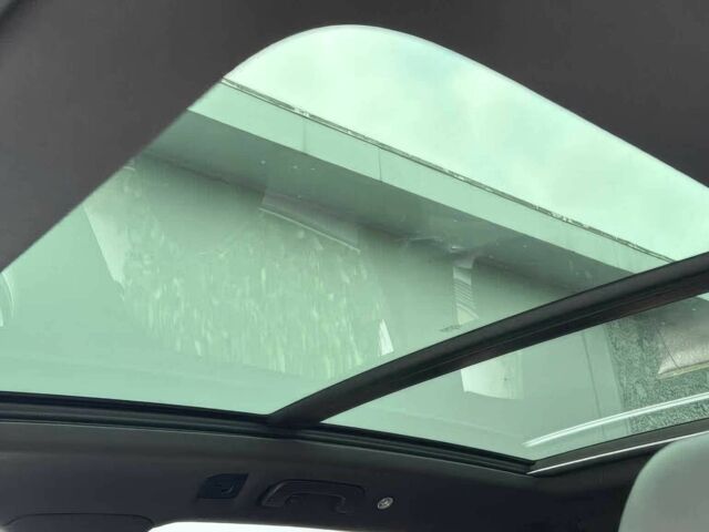 Белый Ауди Ку 7, объемом двигателя 2 л и пробегом 12 тыс. км за 27000 $, фото 12 на Automoto.ua