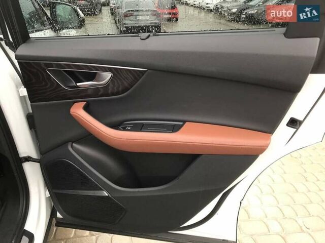 Белый Ауди Ку 7, объемом двигателя 3 л и пробегом 37 тыс. км за 52000 $, фото 5 на Automoto.ua