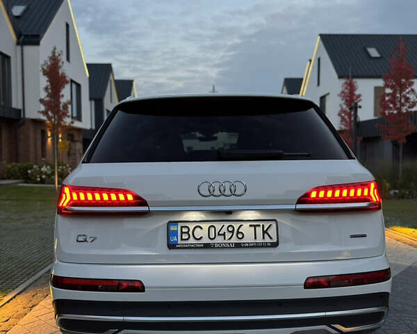 Білий Ауді Ку 7, об'ємом двигуна 3 л та пробігом 45 тис. км за 50000 $, фото 7 на Automoto.ua