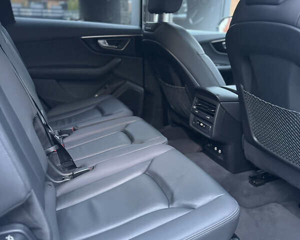 Білий Ауді Ку 7, об'ємом двигуна 3 л та пробігом 45 тис. км за 50000 $, фото 29 на Automoto.ua