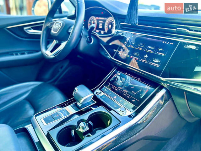 Білий Ауді Ку 7, об'ємом двигуна 1.98 л та пробігом 67 тис. км за 49700 $, фото 7 на Automoto.ua