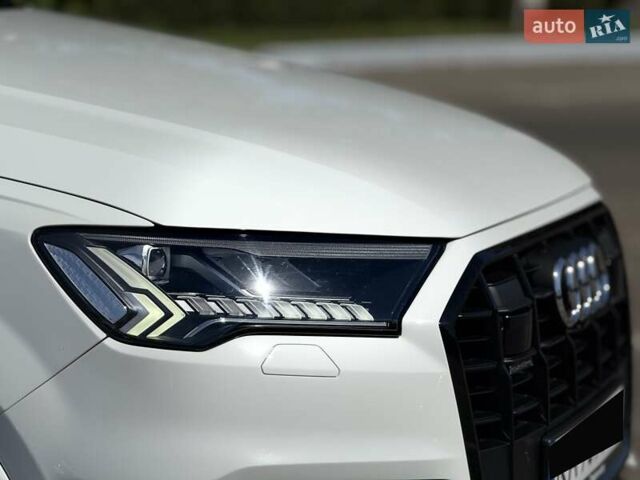 Білий Ауді Ку 7, об'ємом двигуна 3 л та пробігом 15 тис. км за 57000 $, фото 7 на Automoto.ua