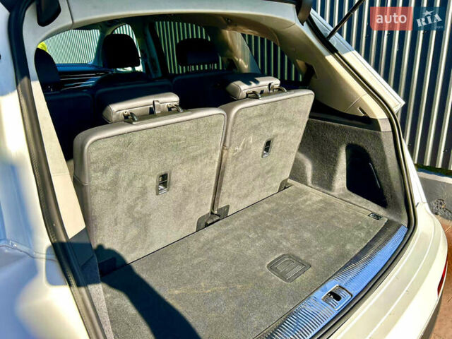 Білий Ауді Ку 7, об'ємом двигуна 1.98 л та пробігом 67 тис. км за 49700 $, фото 22 на Automoto.ua