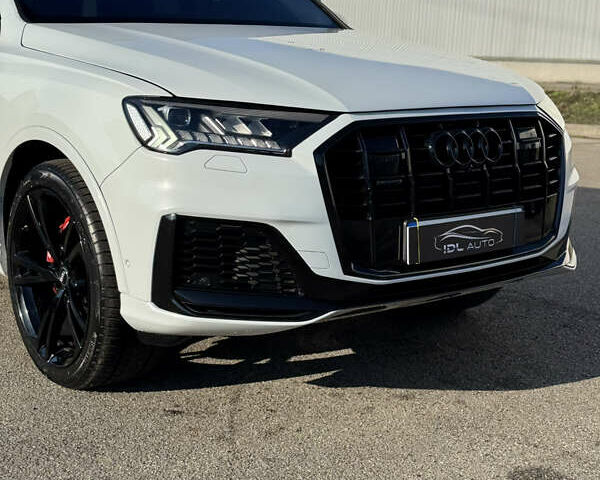 Білий Ауді Ку 7, об'ємом двигуна 3 л та пробігом 66 тис. км за 49800 $, фото 4 на Automoto.ua