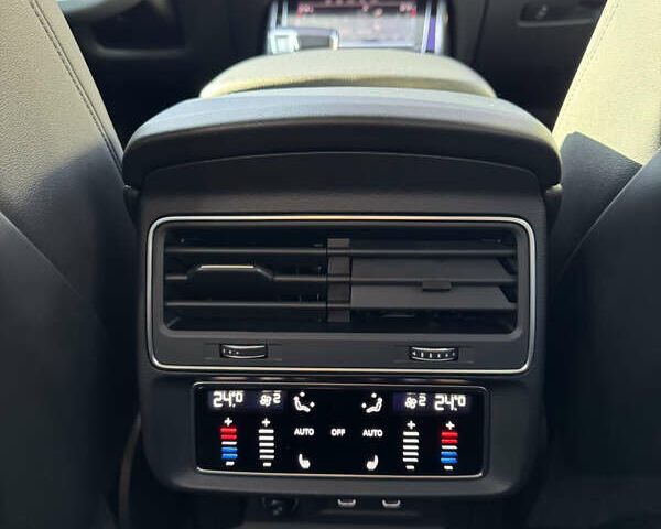 Білий Ауді Ку 7, об'ємом двигуна 3 л та пробігом 66 тис. км за 49800 $, фото 30 на Automoto.ua