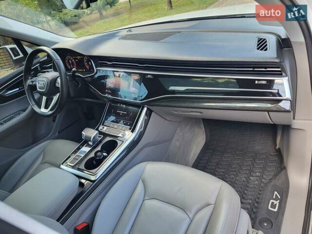 Белый Ауди Ку 7, объемом двигателя 1.98 л и пробегом 67 тыс. км за 44000 $, фото 14 на Automoto.ua