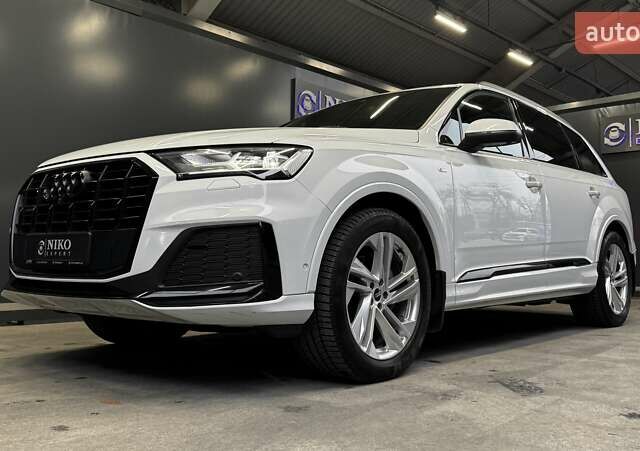 Білий Ауді Ку 7, об'ємом двигуна 3 л та пробігом 118 тис. км за 62000 $, фото 4 на Automoto.ua