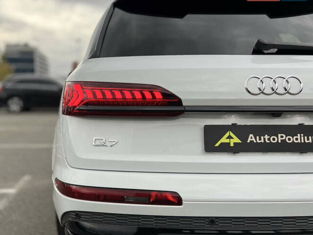 Білий Ауді Ку 7, об'ємом двигуна 3 л та пробігом 24 тис. км за 49999 $, фото 26 на Automoto.ua