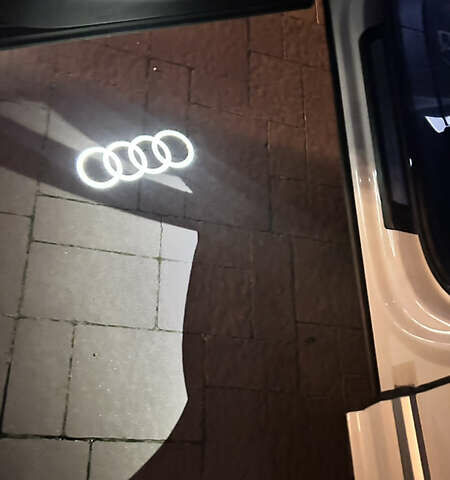 Білий Ауді Ку 7, об'ємом двигуна 1.98 л та пробігом 67 тис. км за 49700 $, фото 29 на Automoto.ua