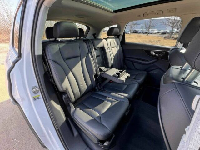 Белый Ауди Ку 7, объемом двигателя 3 л и пробегом 26 тыс. км за 26500 $, фото 13 на Automoto.ua