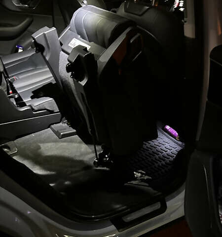 Білий Ауді Ку 7, об'ємом двигуна 1.98 л та пробігом 67 тис. км за 49700 $, фото 32 на Automoto.ua