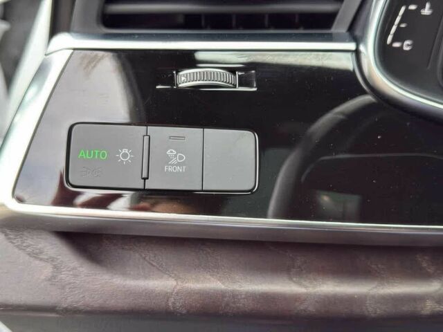 Белый Ауди Ку 7, объемом двигателя 2 л и пробегом 12 тыс. км за 27000 $, фото 13 на Automoto.ua