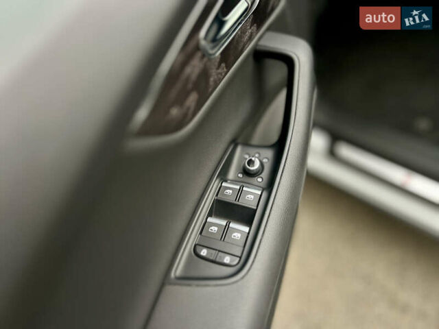 Білий Ауді Ку 7, об'ємом двигуна 3 л та пробігом 24 тис. км за 49999 $, фото 18 на Automoto.ua