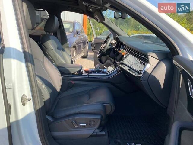 Белый Ауди Ку 7, объемом двигателя 3 л и пробегом 40 тыс. км за 61500 $, фото 34 на Automoto.ua