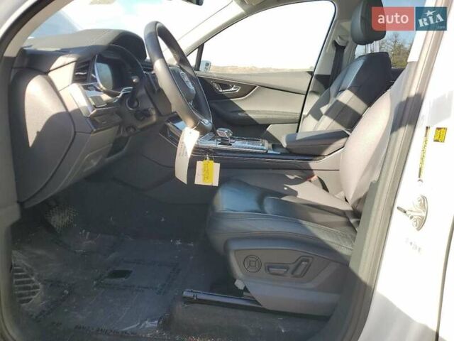 Белый Ауди Ку 7, объемом двигателя 1.98 л и пробегом 16 тыс. км за 34000 $, фото 6 на Automoto.ua