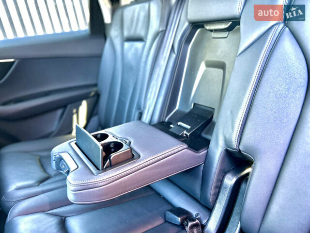 Білий Ауді Ку 7, об'ємом двигуна 1.98 л та пробігом 67 тис. км за 49700 $, фото 24 на Automoto.ua