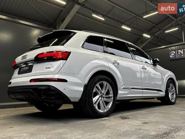 Білий Ауді Ку 7, об'ємом двигуна 3 л та пробігом 118 тис. км за 62000 $, фото 19 на Automoto.ua