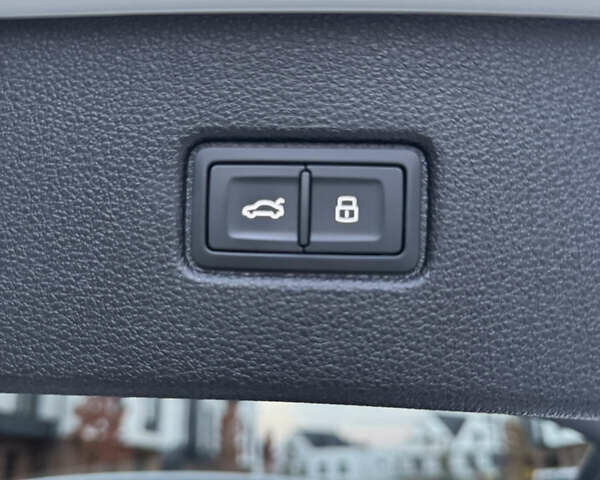 Білий Ауді Ку 7, об'ємом двигуна 3 л та пробігом 45 тис. км за 50000 $, фото 35 на Automoto.ua