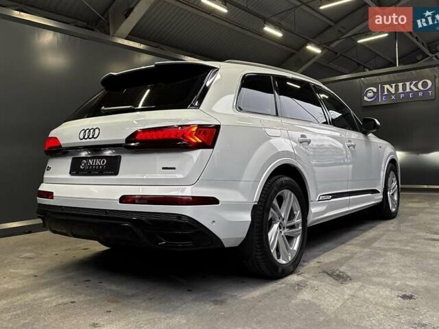 Білий Ауді Ку 7, об'ємом двигуна 3 л та пробігом 118 тис. км за 62000 $, фото 16 на Automoto.ua