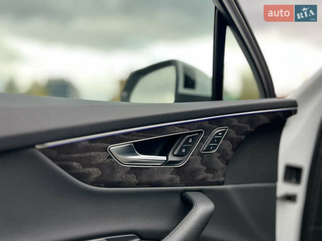 Білий Ауді Ку 7, об'ємом двигуна 3 л та пробігом 24 тис. км за 49999 $, фото 19 на Automoto.ua