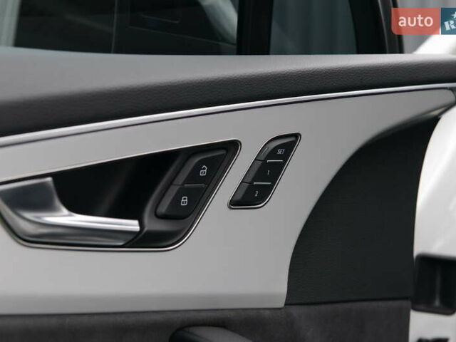 Белый Ауди Ку 7, объемом двигателя 2.97 л и пробегом 91 тыс. км за 76500 $, фото 32 на Automoto.ua