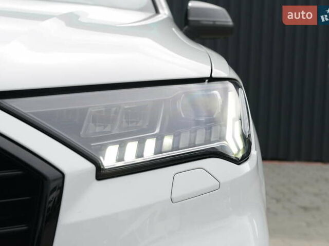 Белый Ауди Ку 7, объемом двигателя 2.97 л и пробегом 91 тыс. км за 76500 $, фото 3 на Automoto.ua