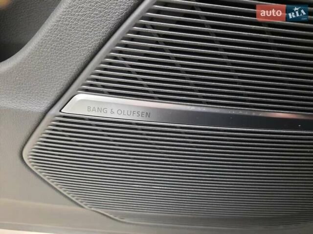 Белый Ауди Ку 7, объемом двигателя 3 л и пробегом 19 тыс. км за 55500 $, фото 18 на Automoto.ua