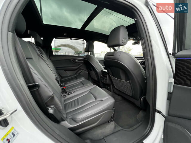 Білий Ауді Ку 7, об'ємом двигуна 3 л та пробігом 24 тис. км за 49999 $, фото 32 на Automoto.ua