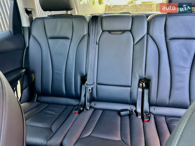 Білий Ауді Ку 7, об'ємом двигуна 1.98 л та пробігом 67 тис. км за 49700 $, фото 23 на Automoto.ua