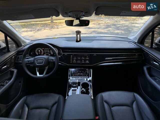 Білий Ауді Ку 7, об'ємом двигуна 3 л та пробігом 15 тис. км за 57000 $, фото 11 на Automoto.ua