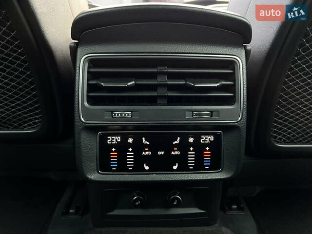 Білий Ауді Ку 7, об'ємом двигуна 3 л та пробігом 117 тис. км за 58200 $, фото 31 на Automoto.ua