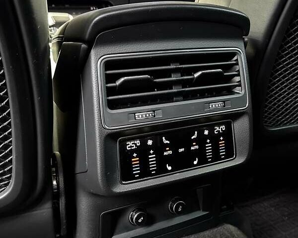 Білий Ауді Ку 7, об'ємом двигуна 3 л та пробігом 118 тис. км за 62000 $, фото 38 на Automoto.ua