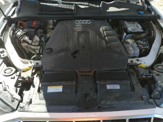 Белый Ауди Ку 7, объемом двигателя 3 л и пробегом 26 тыс. км за 17000 $, фото 11 на Automoto.ua