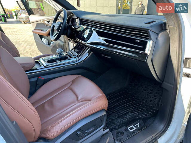 Білий Ауді Ку 7, об'ємом двигуна 3 л та пробігом 23 тис. км за 62999 $, фото 39 на Automoto.ua