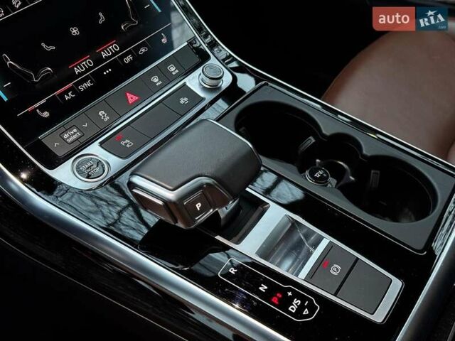 Білий Ауді Ку 7, об'ємом двигуна 3 л та пробігом 41 тис. км за 58990 $, фото 29 на Automoto.ua