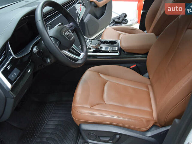 Белый Ауди Ку 7, объемом двигателя 1.98 л и пробегом 50 тыс. км за 59900 $, фото 5 на Automoto.ua