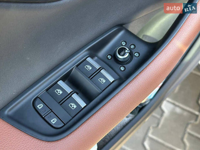 Білий Ауді Ку 7, об'ємом двигуна 3 л та пробігом 23 тис. км за 62999 $, фото 10 на Automoto.ua