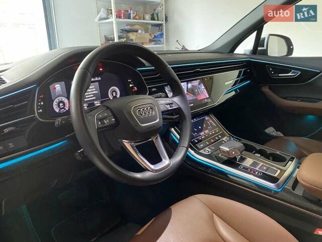 Белый Ауди Ку 7, объемом двигателя 3 л и пробегом 39 тыс. км за 58000 $, фото 6 на Automoto.ua