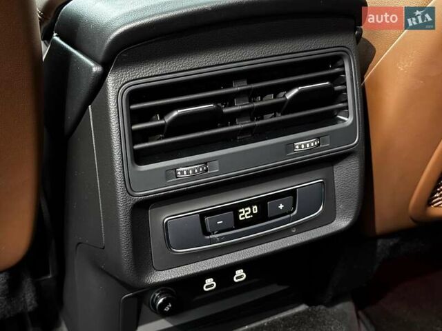 Білий Ауді Ку 7, об'ємом двигуна 3 л та пробігом 41 тис. км за 58990 $, фото 34 на Automoto.ua